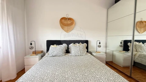 Apartamento T3 para Venda em Vialonga