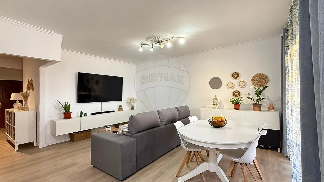 Apartamento T3 para Venda em Vialonga Foto 3