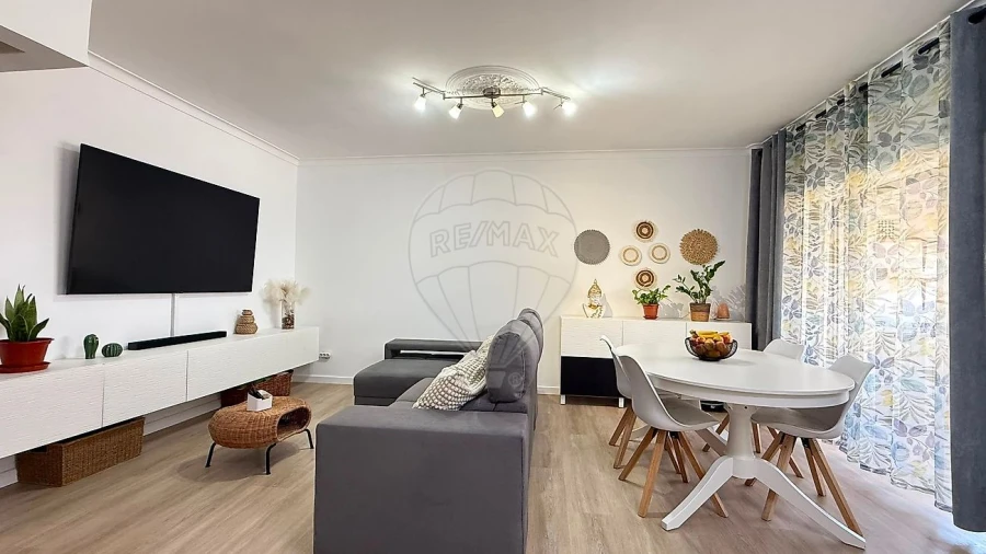 Apartamento T3 para Venda em Vialonga Foto 2