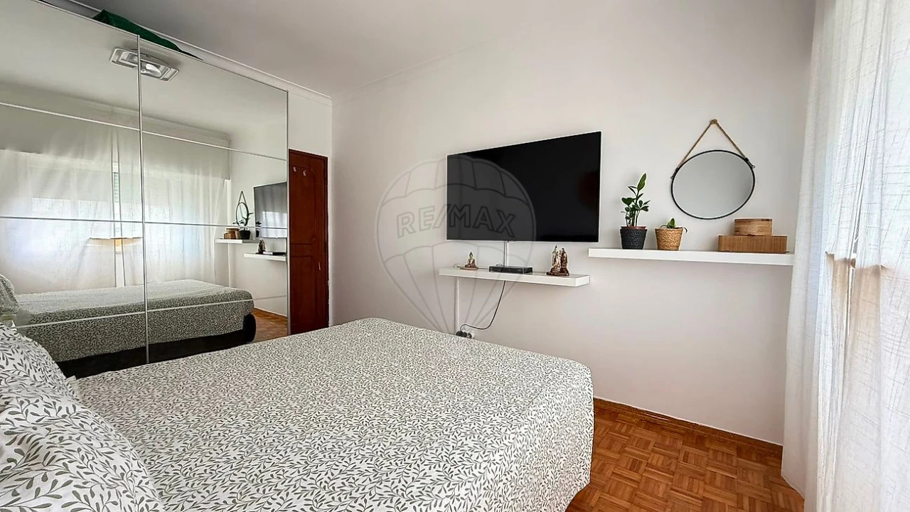 Apartamento T3 para Venda em Vialonga Foto 8