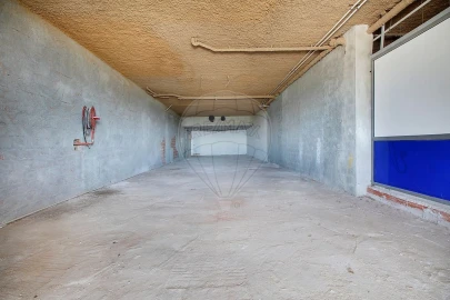 Loja para Venda em Sesimbra (Santiago)