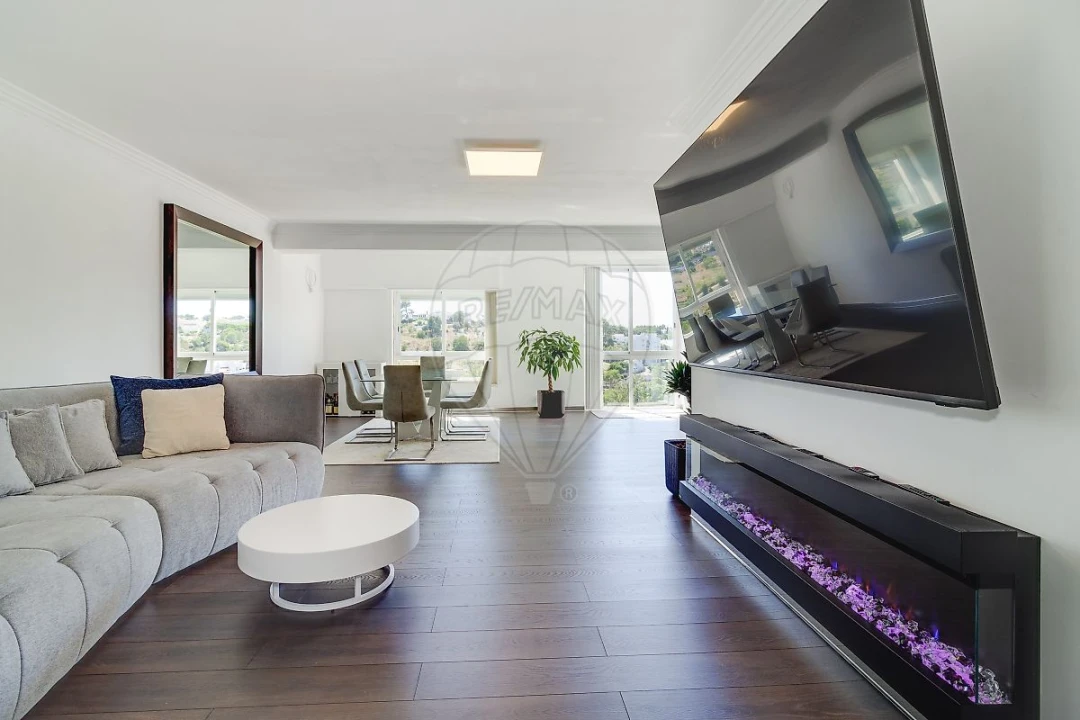 Apartamento T3 para Venda em Alcabideche Foto 23