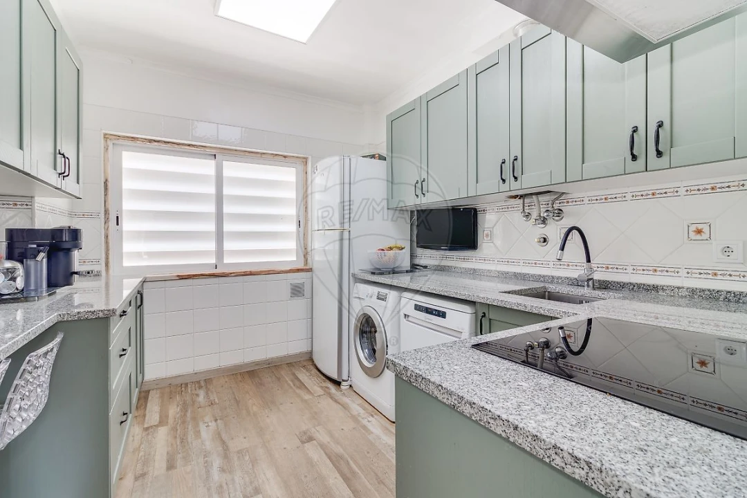 Apartamento T3 para Venda em Alcabideche Foto 4