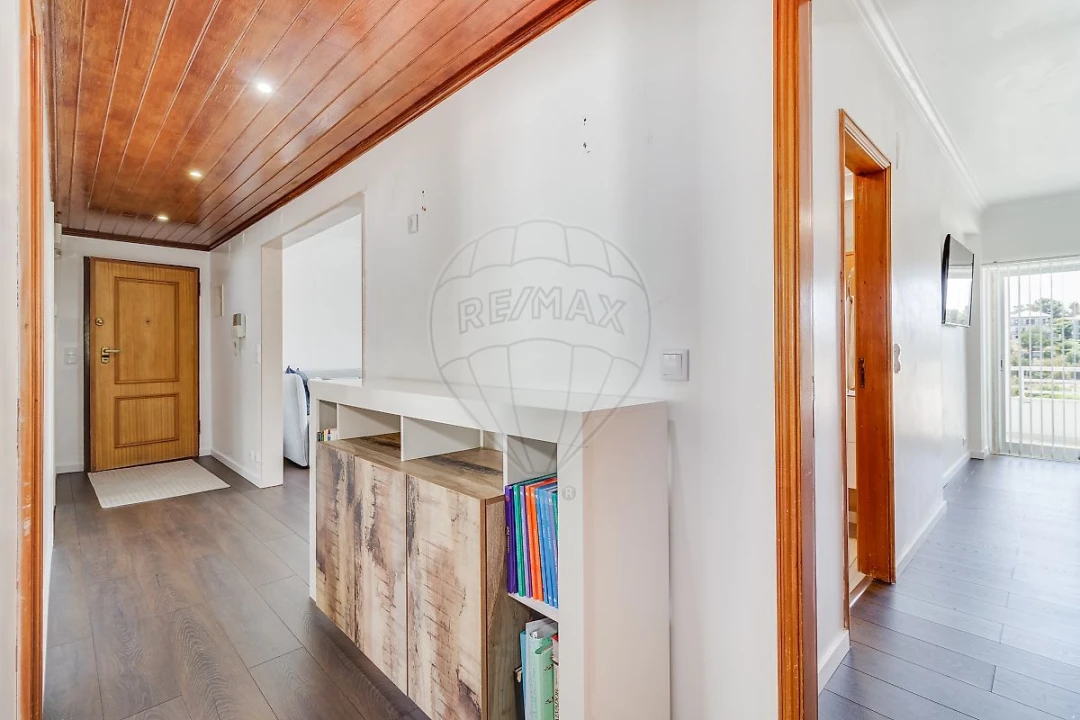 Apartamento T3 para Venda em Alcabideche Foto 11