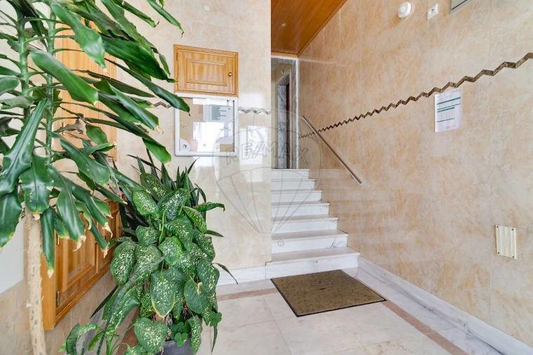 Apartamento T3 para Venda em Alcabideche Foto 32