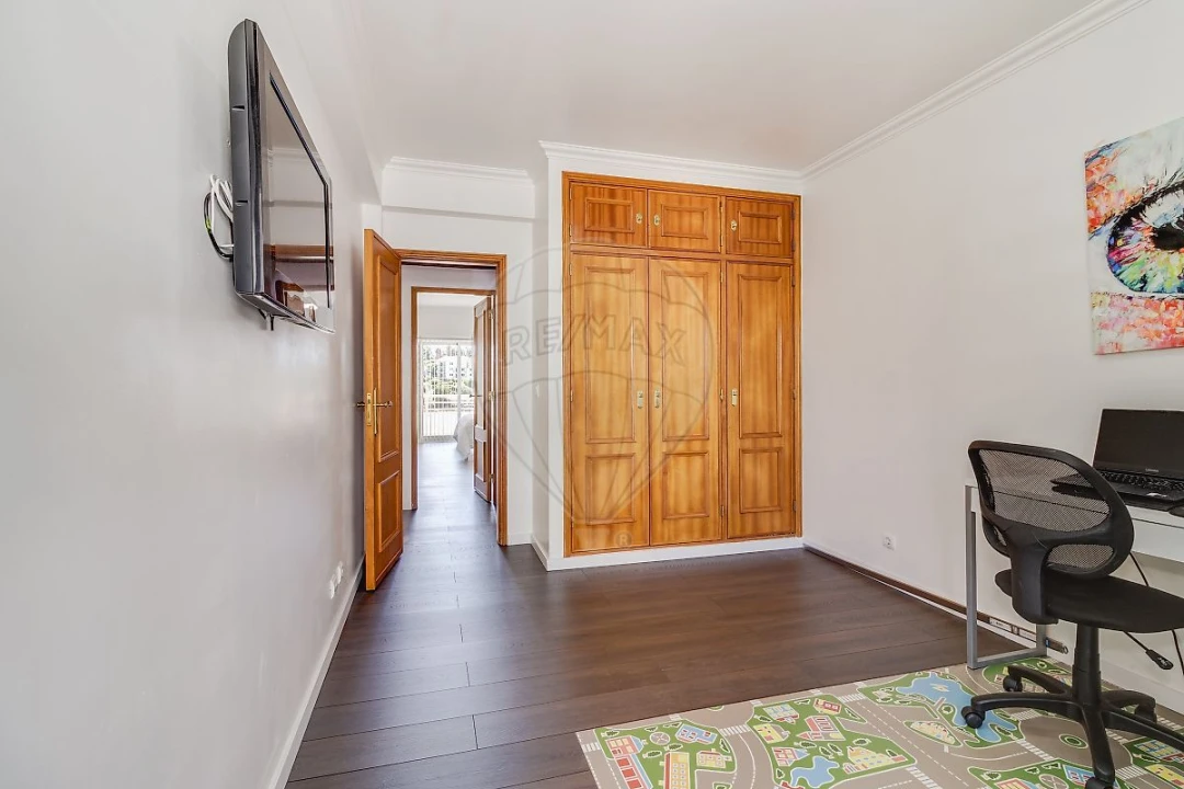 Apartamento T3 para Venda em Alcabideche Foto 8