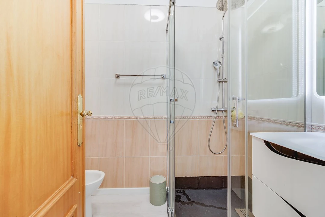 Apartamento T3 para Venda em Alcabideche Foto 13