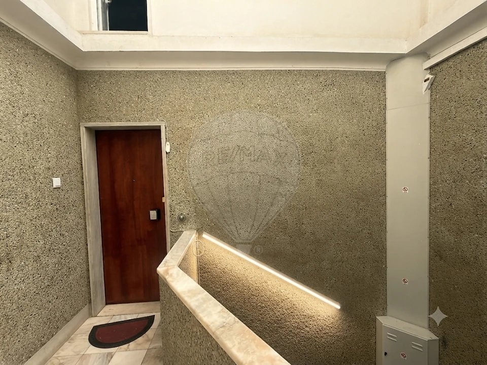 Apartamento T3 para Venda em Rio de Mouro Foto 13