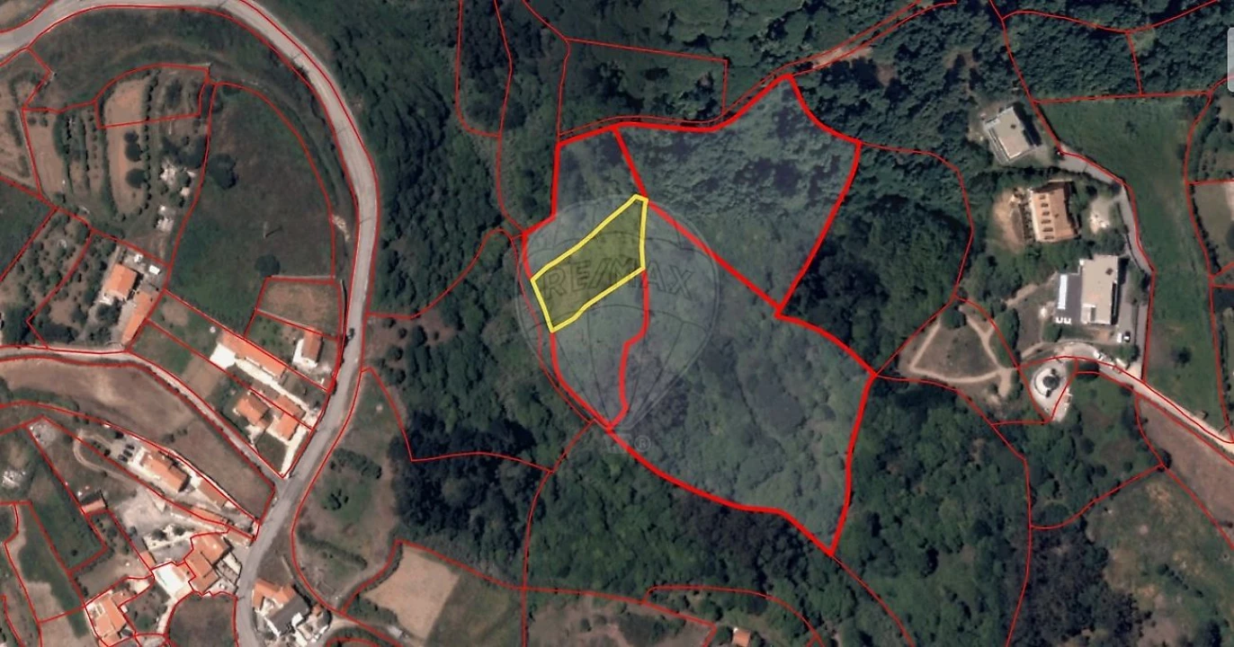 Terreno para Venda em Colares Foto 1
