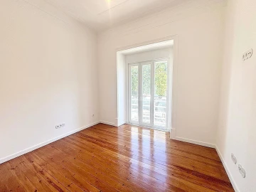 Apartamento T3 para Venda em São Vicente