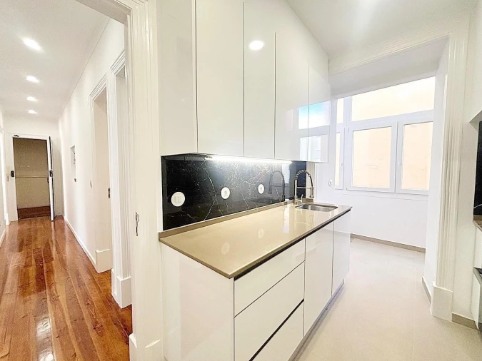Apartamento T3 para Venda em São Vicente Foto 7
