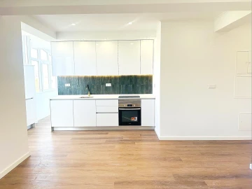 Apartamento T2 para Venda em Venteira