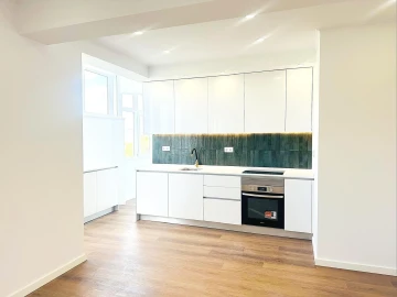 Apartamento T2 para Venda em Venteira