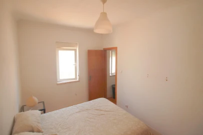 Apartamento T2 para Venda em Oeiras e São Julião da Barra, Paço de Arcos e Caxias