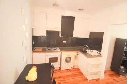 Apartamento T2 para Venda em Oeiras e São Julião da Barra, Paço de Arcos e Caxias