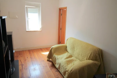 Apartamento T2 para Venda em Oeiras e São Julião da Barra, Paço de Arcos e Caxias