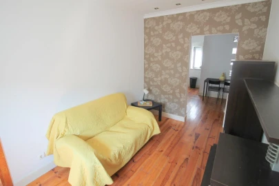Apartamento T2 para Venda em Oeiras e São Julião da Barra, Paço de Arcos e Caxias