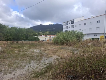 Terreno para Venda em Agualva e Mira-Sintra