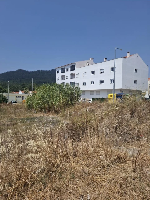 Terreno para Venda em Agualva e Mira-Sintra