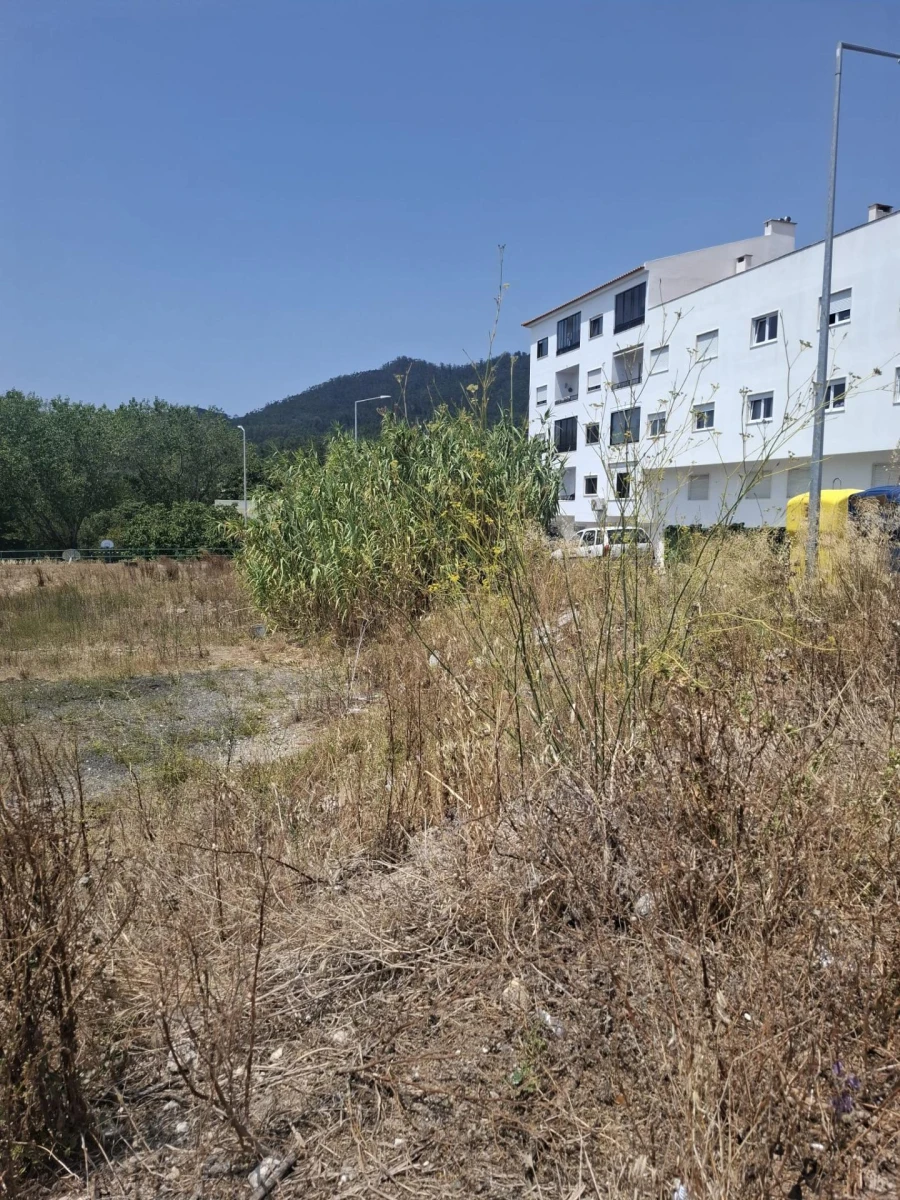 Terreno para Venda em Agualva e Mira-Sintra Foto 11