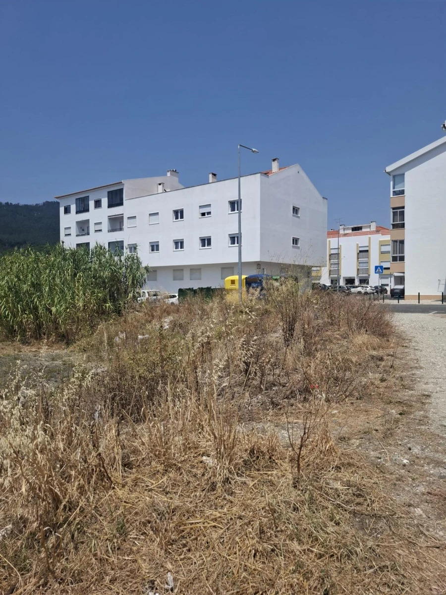 Terreno para Venda em Agualva e Mira-Sintra Foto 13