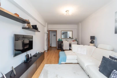 Apartamento T3 para Venda em Agualva e Mira-Sintra