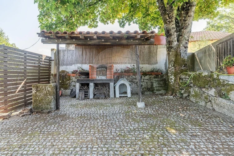 Moradia T2 para Venda em Venda Nova e Pondras Foto 22