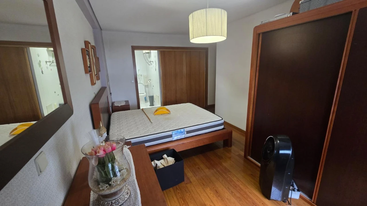 Apartamento T3 para Venda em Braga (Maximinos, Sé e Cividade) Foto 6