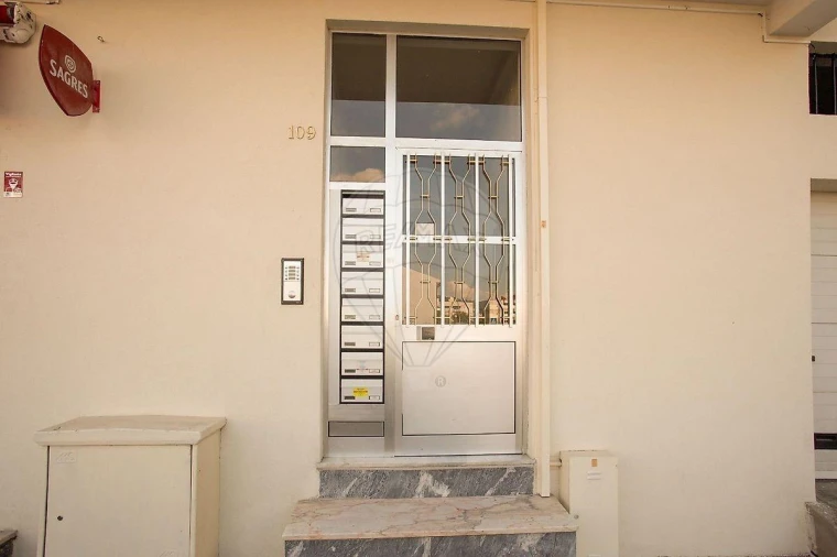 Apartamento T2 para Venda em Braga (Maximinos, Sé e Cividade) Foto 21