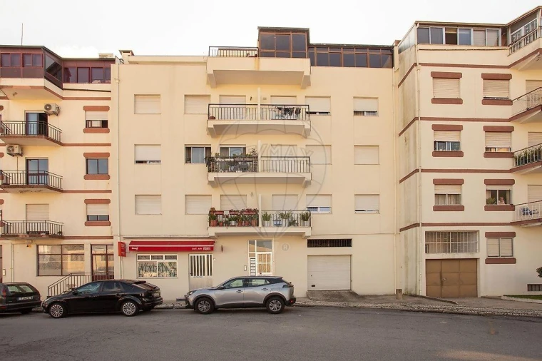 Apartamento T2 para Venda em Braga (Maximinos, Sé e Cividade) Foto 8