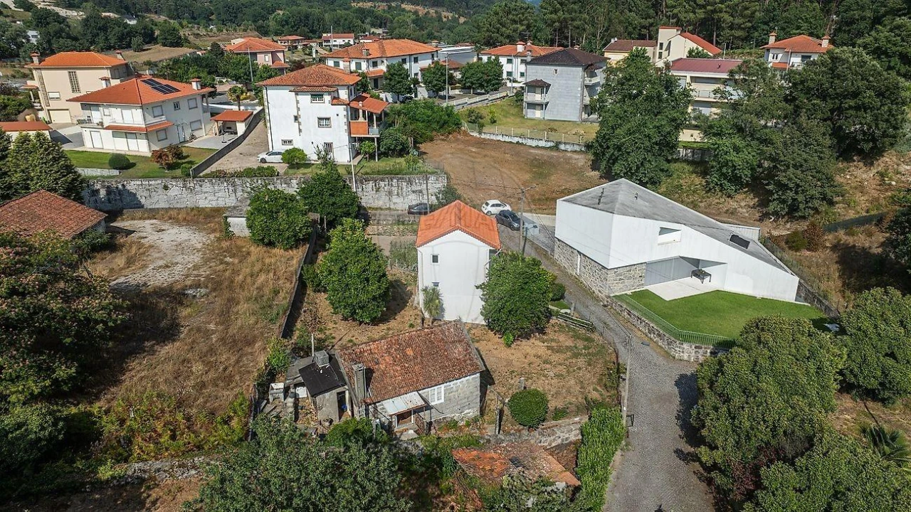 Moradia T2 para Venda em Taide Foto 2