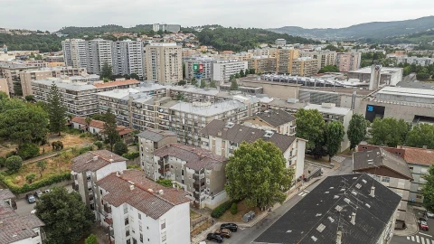 Apartamento T4 para Venda em São Vitor (Braga)