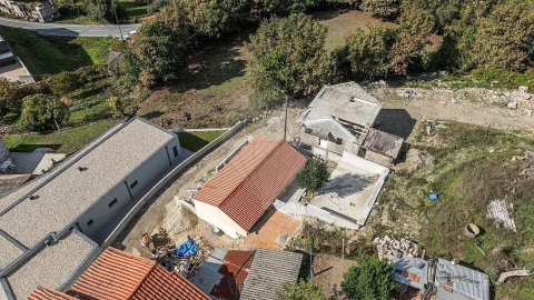 Moradia T2 para Venda em Calvos e Frades