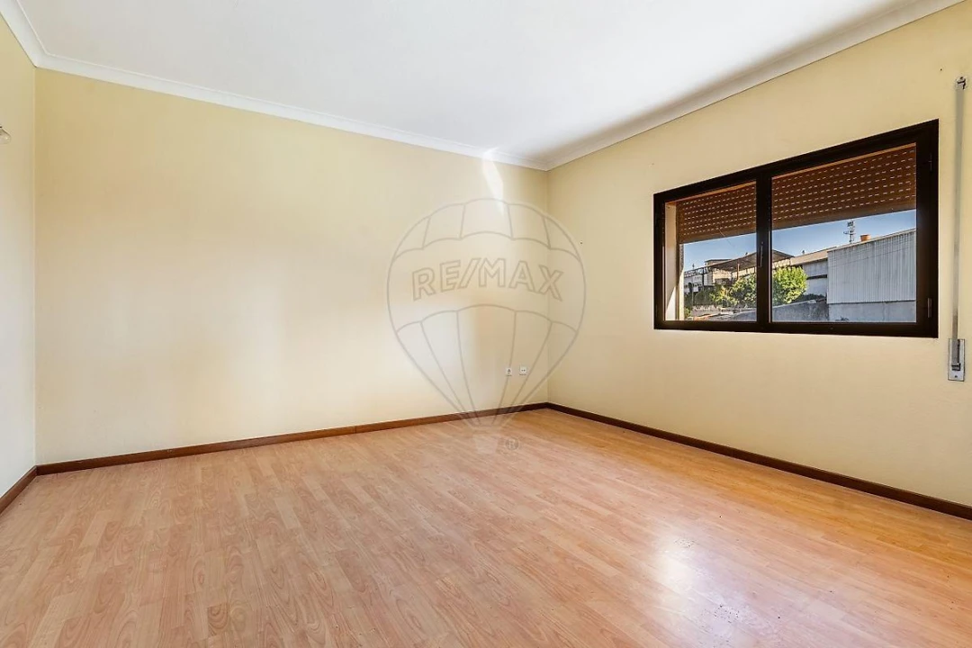 Moradia T14 para Venda em Taide Foto 49