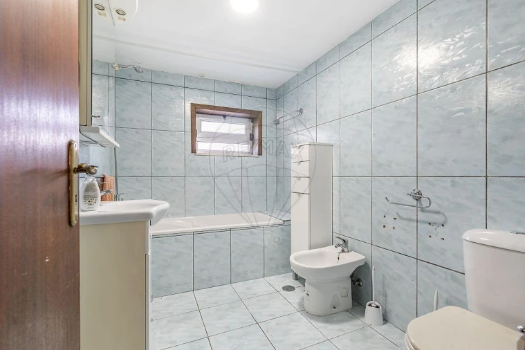 Moradia T14 para Venda em Taide Foto 20