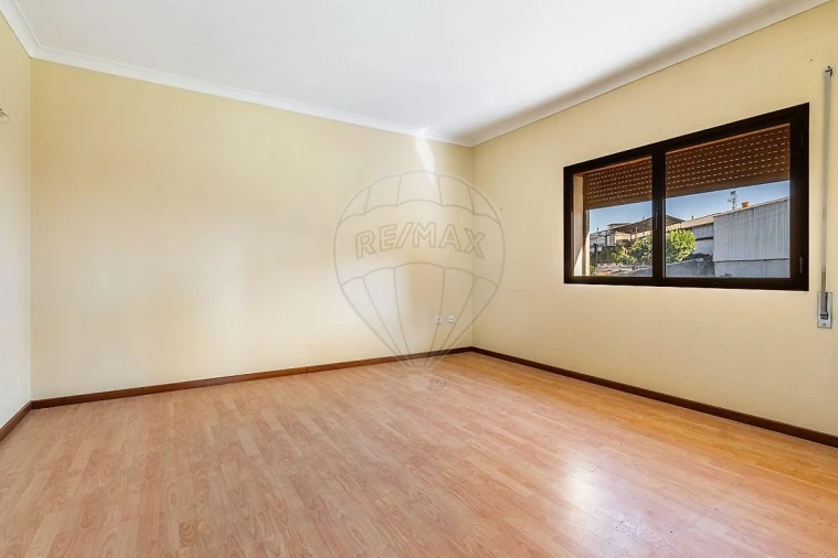 Moradia T14 para Venda em Taide Foto 49