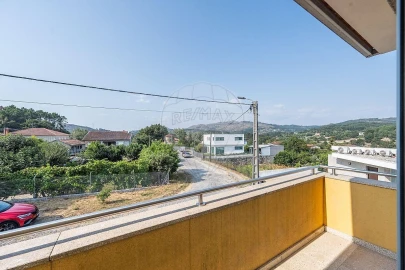 Moradia T4 para Venda em Calvos e Frades