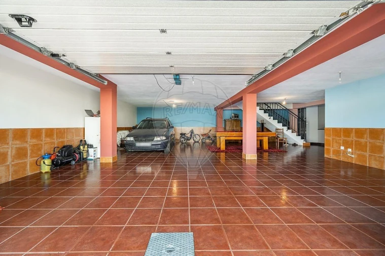 Moradia T4 para Venda em Calvos e Frades Foto 29