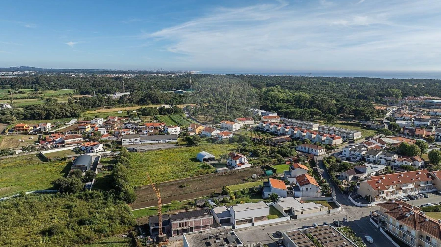 Moradia T5 para Venda em Agrela e Serafão Foto 11