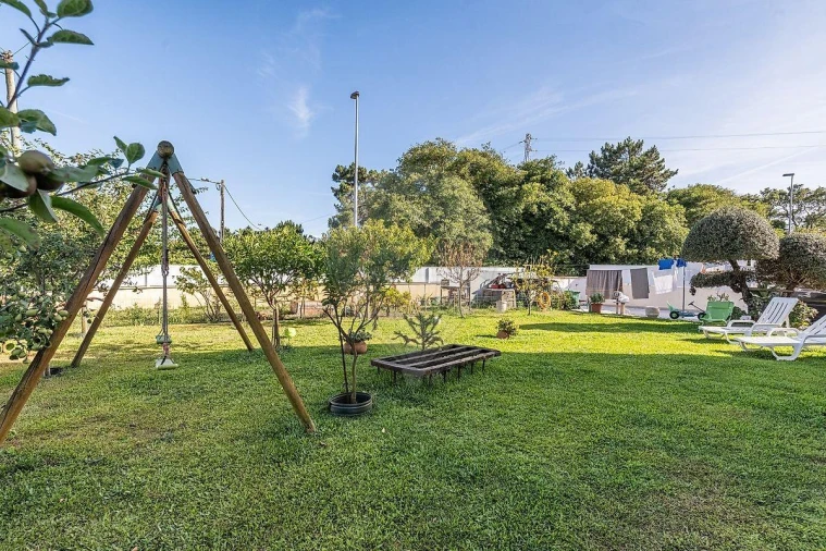 Moradia T5 para Venda em Agrela e Serafão Foto 38