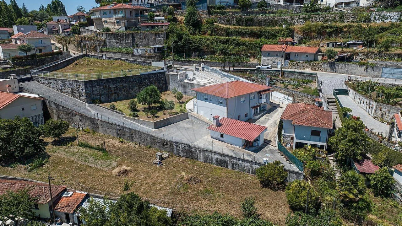 Moradia T4 para Venda em Vila Nova de Famalicão e Calendário Foto 14