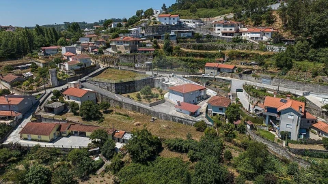 Moradia T4 para Venda em Vila Nova de Famalicão e Calendário