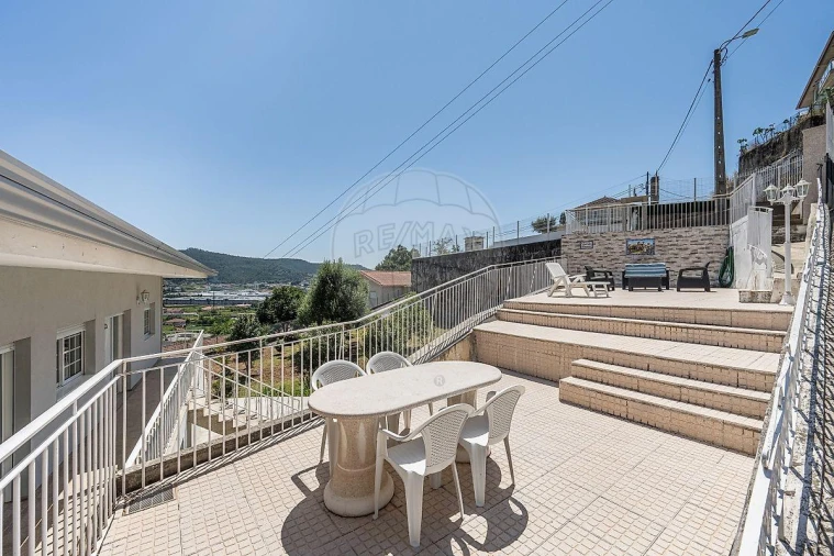 Moradia T4 para Venda em Vila Nova de Famalicão e Calendário Foto 15