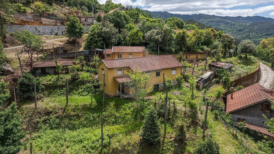 Moradia T3 para Venda em Vilar da Veiga Foto 4