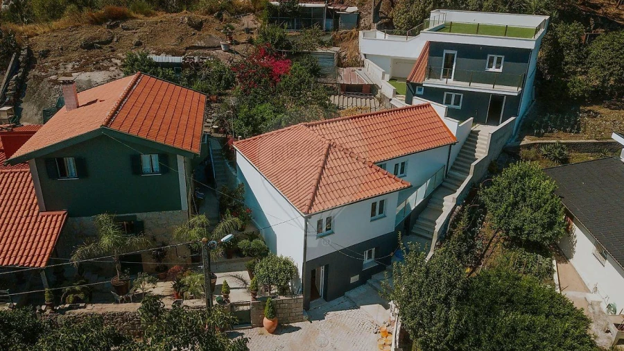 Moradia T3 para Venda em Amares e Figueiredo
