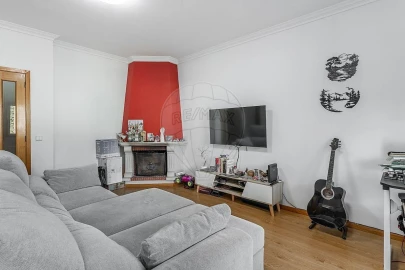 Apartamento T2 para Venda em Vila Nova de Famalicão e Calendário