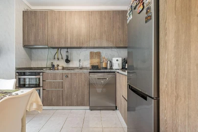 Apartamento T2 para Venda em Vila Nova de Famalicão e Calendário