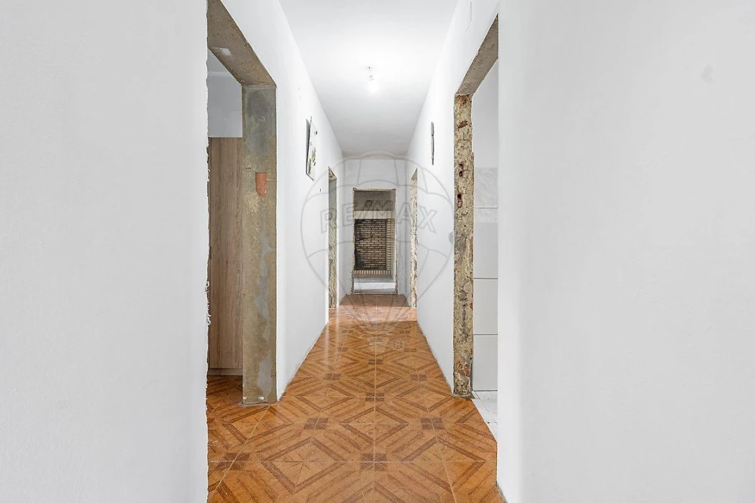Moradia T4 para Venda em Atei Foto 34