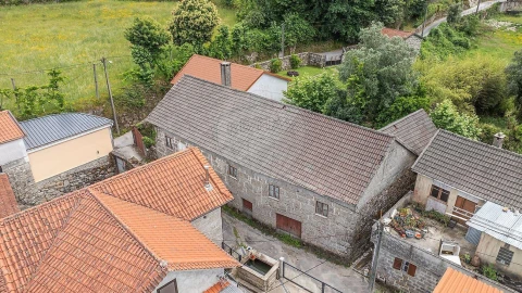 Moradia T1 para Venda em Ventosa e Cova