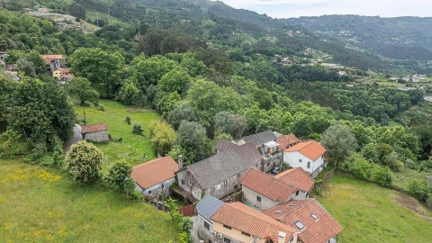 Moradia T1 para Venda em Ventosa e Cova